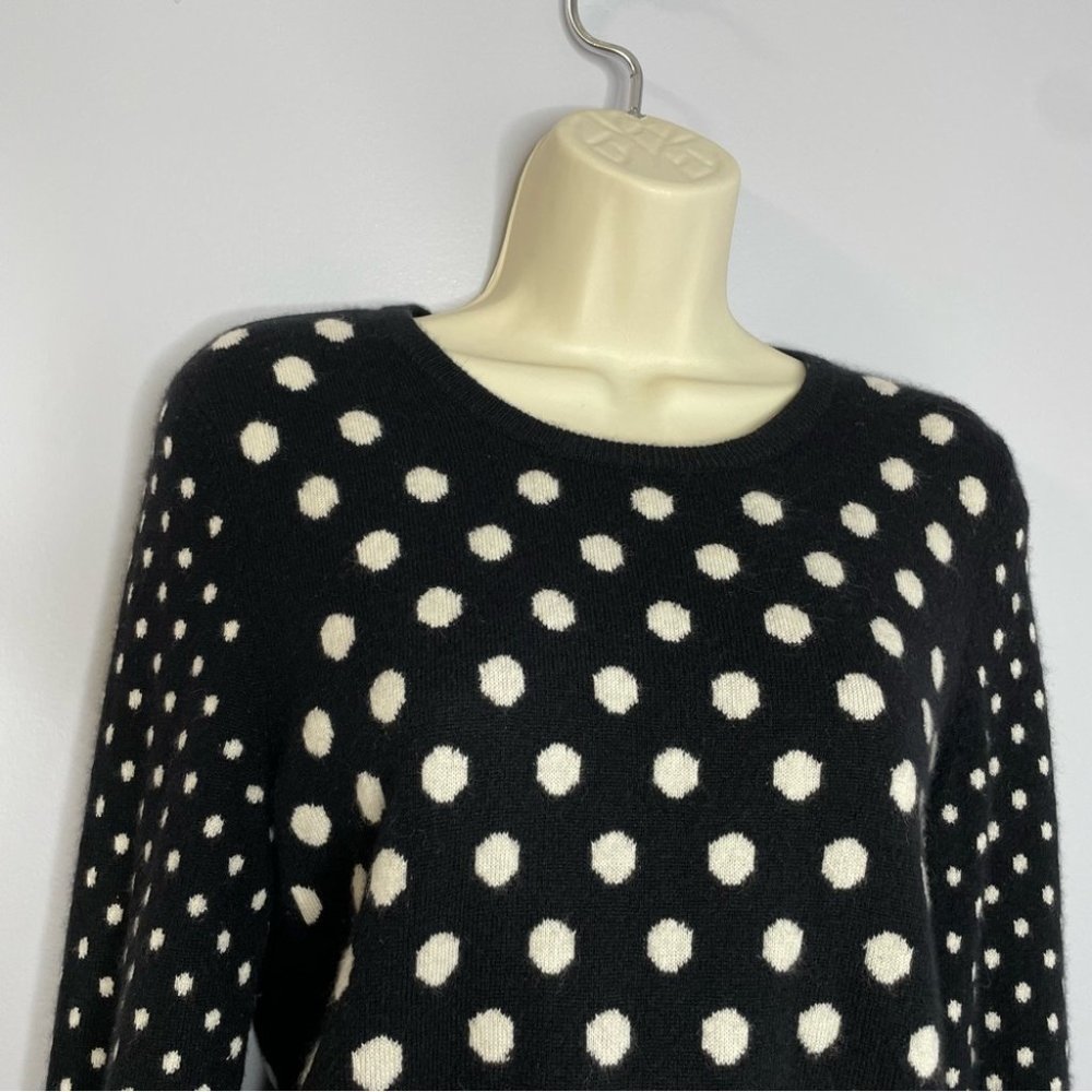 Neiman Marcus Polka Dot Cashmere Crew Neck Sweater Black - Picture 2 of 6